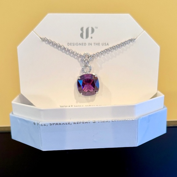 BOMB PARTY ORIGINAL NECKLACE - Picture 1 of 3